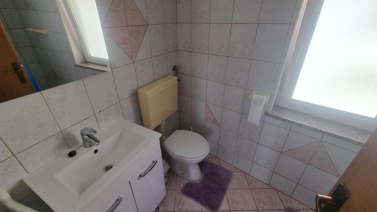 Apartmán Igor With Balcony And Sea View